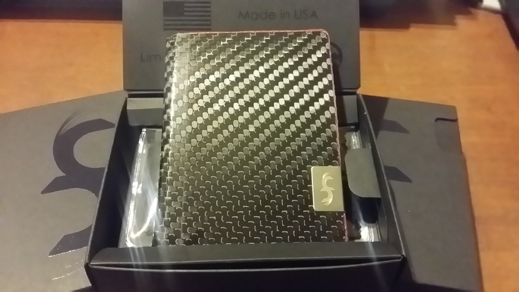 Common Fibers - Carbon fiber wallets review